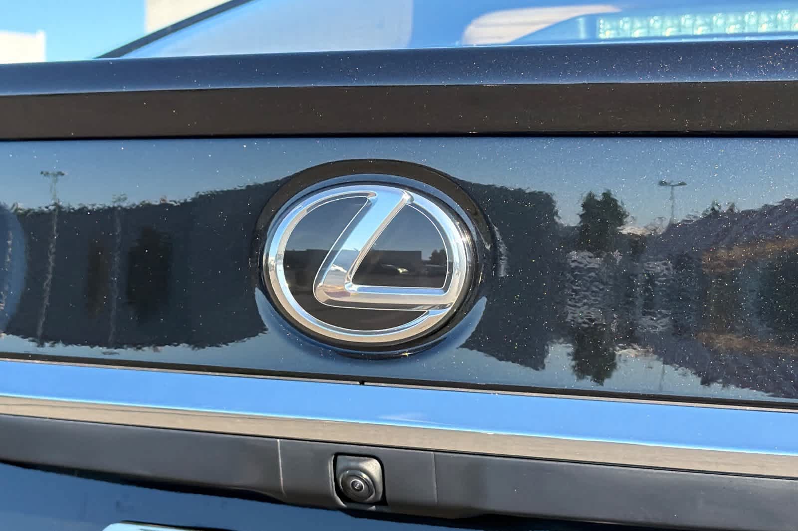 Used 2024 Lexus ES 350 w/ Accessory Package (Z2) FWD image 31