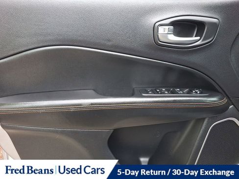 Used 2018 Jeep Compass Limited AWD/4WD image 13