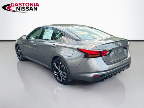 Used 2024 Nissan Altima 2.5 SR FWD image 6