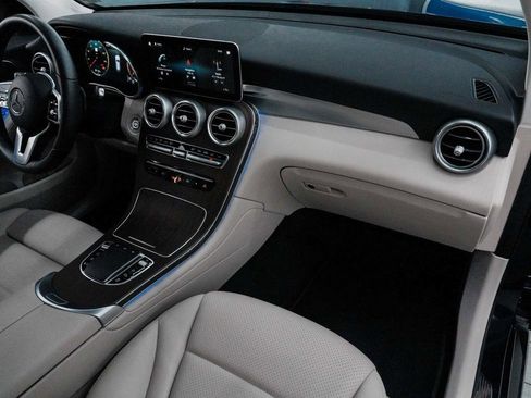 Used 2022 Mercedes-Benz GLC 300 4MATIC image 36