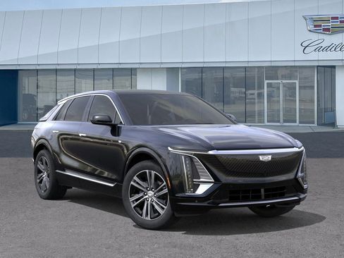 New 2026 Cadillac Lyriq Luxury AWD/4WD image 7