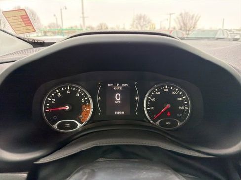 Used 2017 Jeep Renegade Altitude w/ Safety & Security Group (ALP) image 35