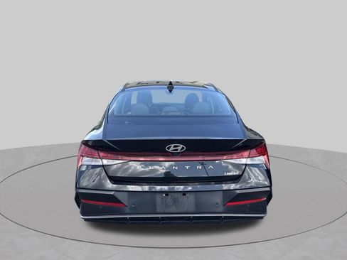 Used 2024 Hyundai Elantra Limited FWD image 6