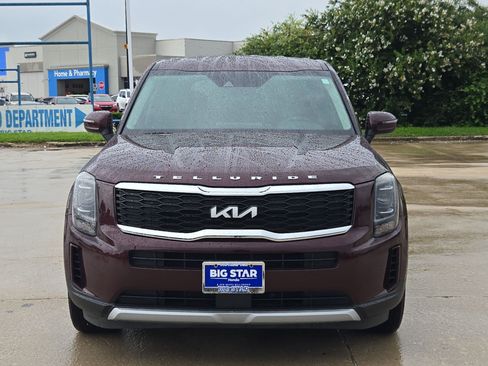 Used 2022 Kia Telluride LX FWD image 9
