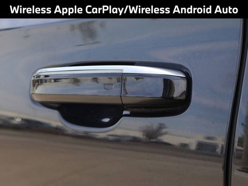 Used 2023 Cadillac Escalade Premium Luxury w/ Performance Package image 28