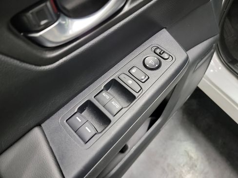 Certified 2025 Honda CR-V Sport image 14