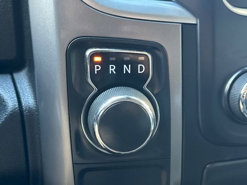 Used 2022 RAM 1500 Classic SLT image 21