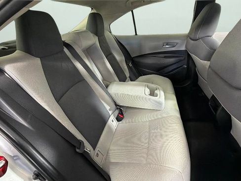 Used 2020 Toyota Corolla LE FWD image 28