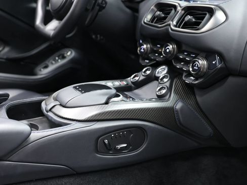 Used 2023 Aston Martin V8 Vantage Roadster RWD image 73
