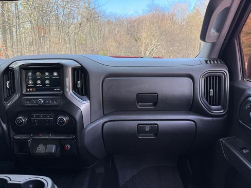 Used 2019 Chevrolet Silverado 1500 Custom Trail Boss image 28