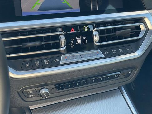 Used 2022 BMW 330i Sedan w/ Convenience Package image 17