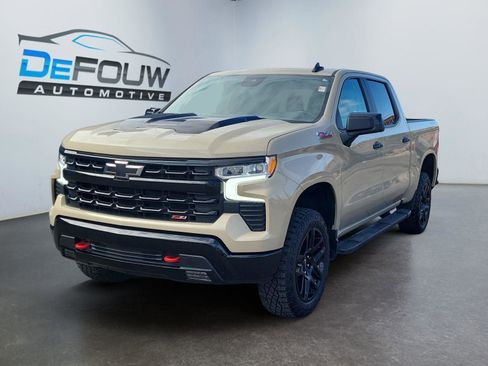 Used 2023 Chevrolet Silverado 1500 LT Trail Boss w/ Protection Package image 7