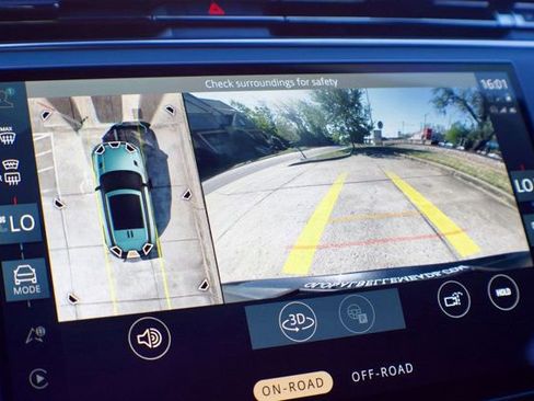 Used 2024 Land Rover Range Rover Sport SE image 28