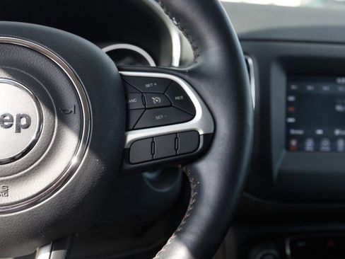 Used 2019 Jeep Compass Latitude w/ Cold Weather Group AWD/4WD image 19