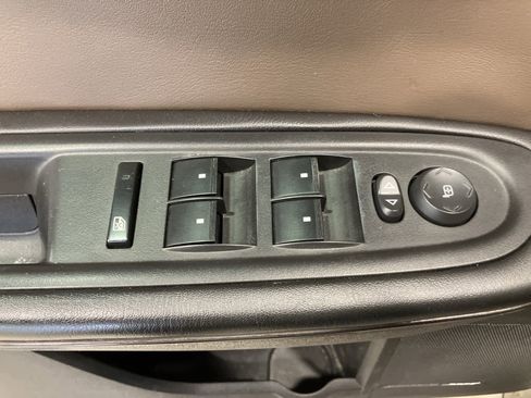 Used 2013 GMC Acadia SLT image 15