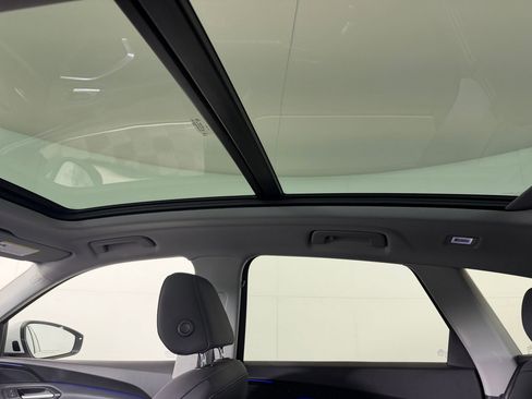 Used 2025 Audi Q5 Premium w/ Convenience Package image 15