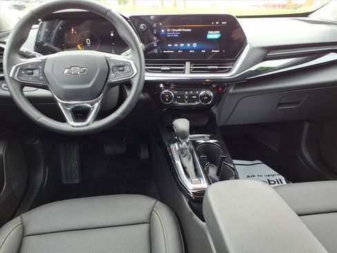 Used 2026 Chevrolet Trax ACTIV w/ Driver Confidence Package FWD image 9