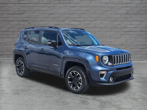 Used 2023 Jeep Renegade Latitude AWD/4WD image 7