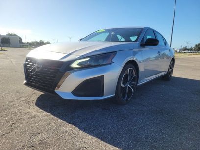 Used 2024 Nissan Altima 2.5 SR