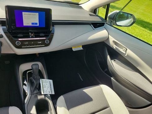 New 2026 Toyota Corolla LE w/ LE Premium Package FWD image 28