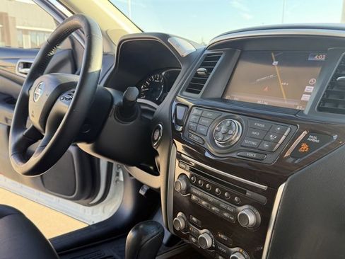 Used 2014 Nissan Pathfinder Platinum w/ Platinum Premium Package image 15