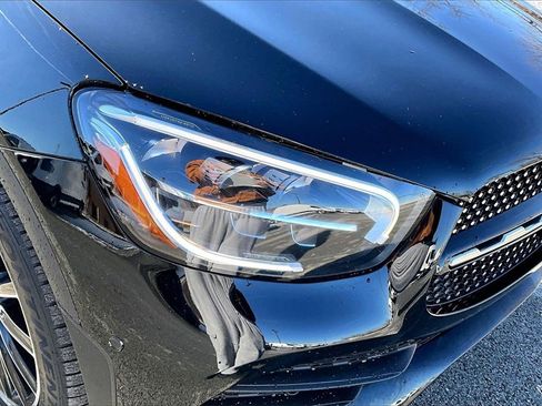 Used 2021 Mercedes-Benz GLC 300 4MATIC image 27