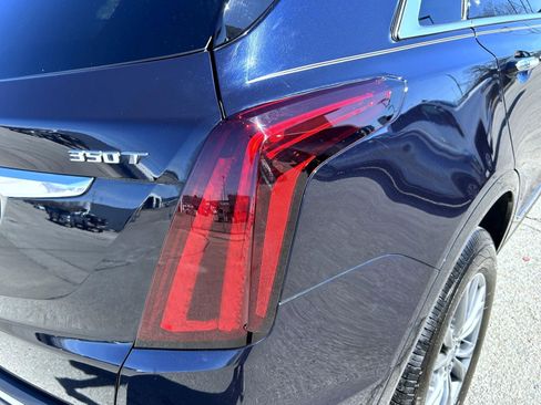 Certified 2022 Cadillac XT5 Premium Luxury image 11