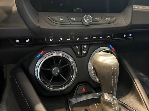 Used 2022 Chevrolet Camaro SS RWD image 15