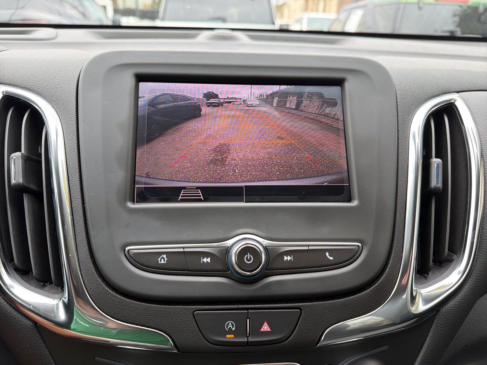 Used 2024 Chevrolet Equinox LT FWD image 20