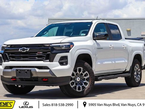 Used 2024 Chevrolet Colorado Z71 w/ Z71 Convenience Package 2 AWD/4WD image 1