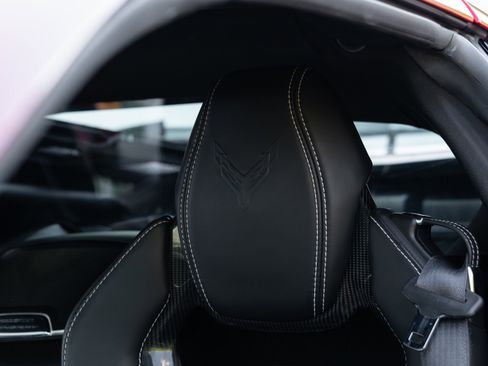 Used 2021 Chevrolet Corvette Stingray Preferred Cpe w/ 2LT RWD image 7