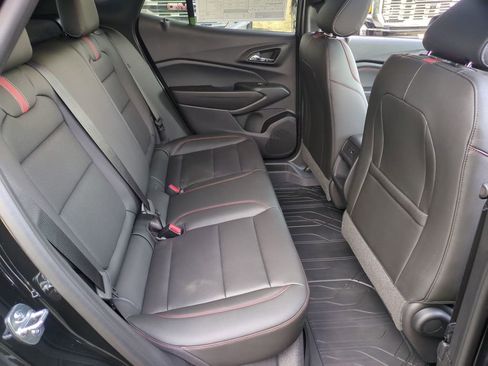 New 2026 Chevrolet Trax RS w/ Sunroof Package image 23