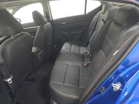 Used 2025 Nissan Altima 2.5 SR image 6