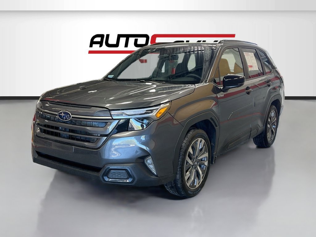 Used 2025 Subaru Forester Touring AWD/4WD image 3