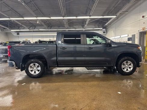 Used 2021 Chevrolet Silverado 1500 LT AWD/4WD image 5