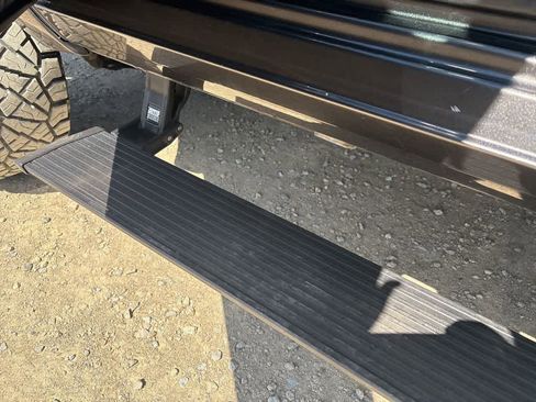 Used 2016 RAM 2500 Laramie w/ Cold Weather Group AWD/4WD image 8