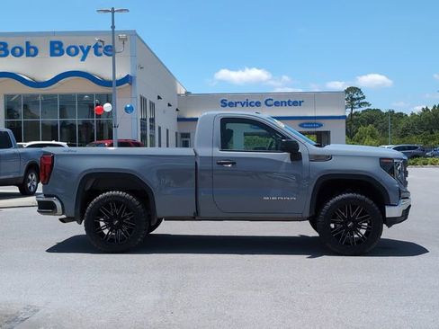 Used 2024 GMC Sierra 1500 Pro w/ Pro Value Package AWD/4WD image 2
