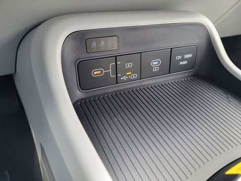 New 2026 Hyundai Kona SE image 24