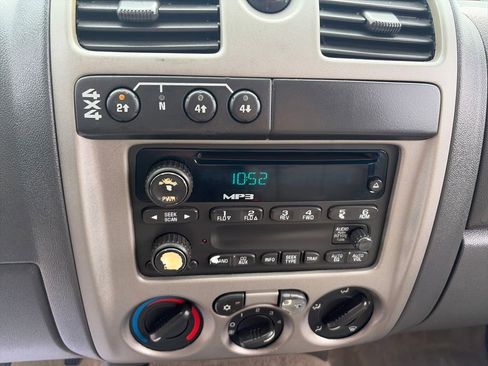 Used 2005 GMC Canyon SLE AWD/4WD image 21