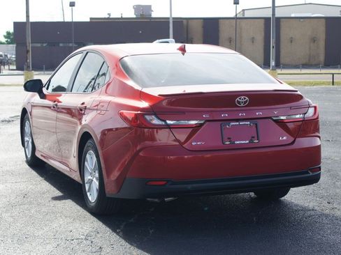 Used 2025 Toyota Camry LE w/ Convenience Package FWD image 15