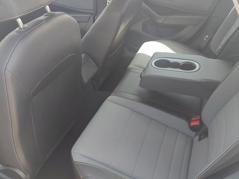 Used 2025 Volkswagen Jetta SE FWD image 7
