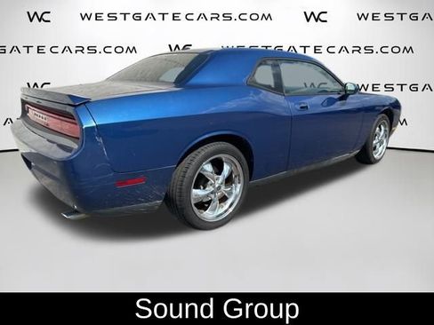Used 2010 Dodge Challenger SE image 5