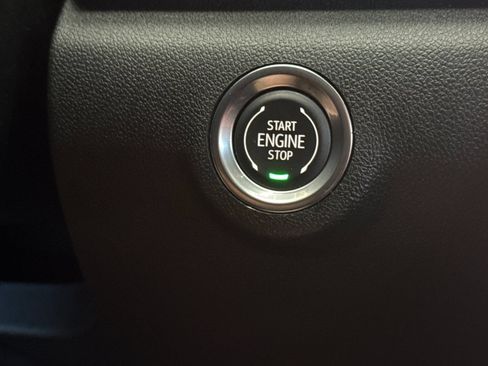 Used 2026 GMC Terrain AT4 w/ LPO, Floor Liner Package AWD/4WD image 32