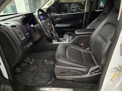 Used 2022 Chevrolet Colorado ZR2 w/ LPO, Power Package AWD/4WD image 19