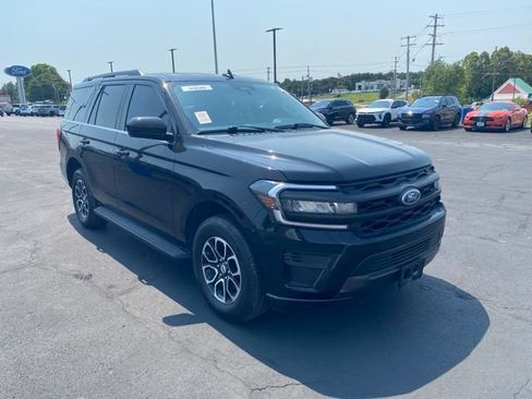 Used 2024 Ford Expedition XLT AWD/4WD image 8
