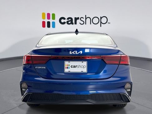 Used 2024 Kia Forte LXS w/ LXS Technology Package FWD image 4