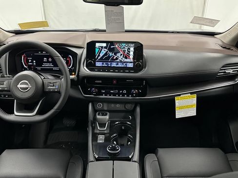 Certified 2023 Nissan Rogue Platinum AWD/4WD image 33