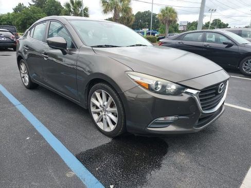 Used 2017 MAZDA MAZDA3 Touring FWD image 1