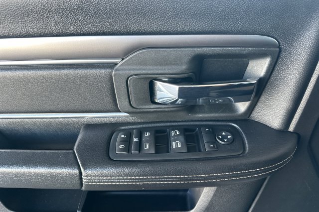 Used 2021 RAM 1500 Classic SLT RWD image 10