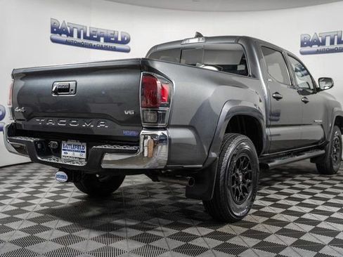 Used 2022 Toyota Tacoma SR5 image 6